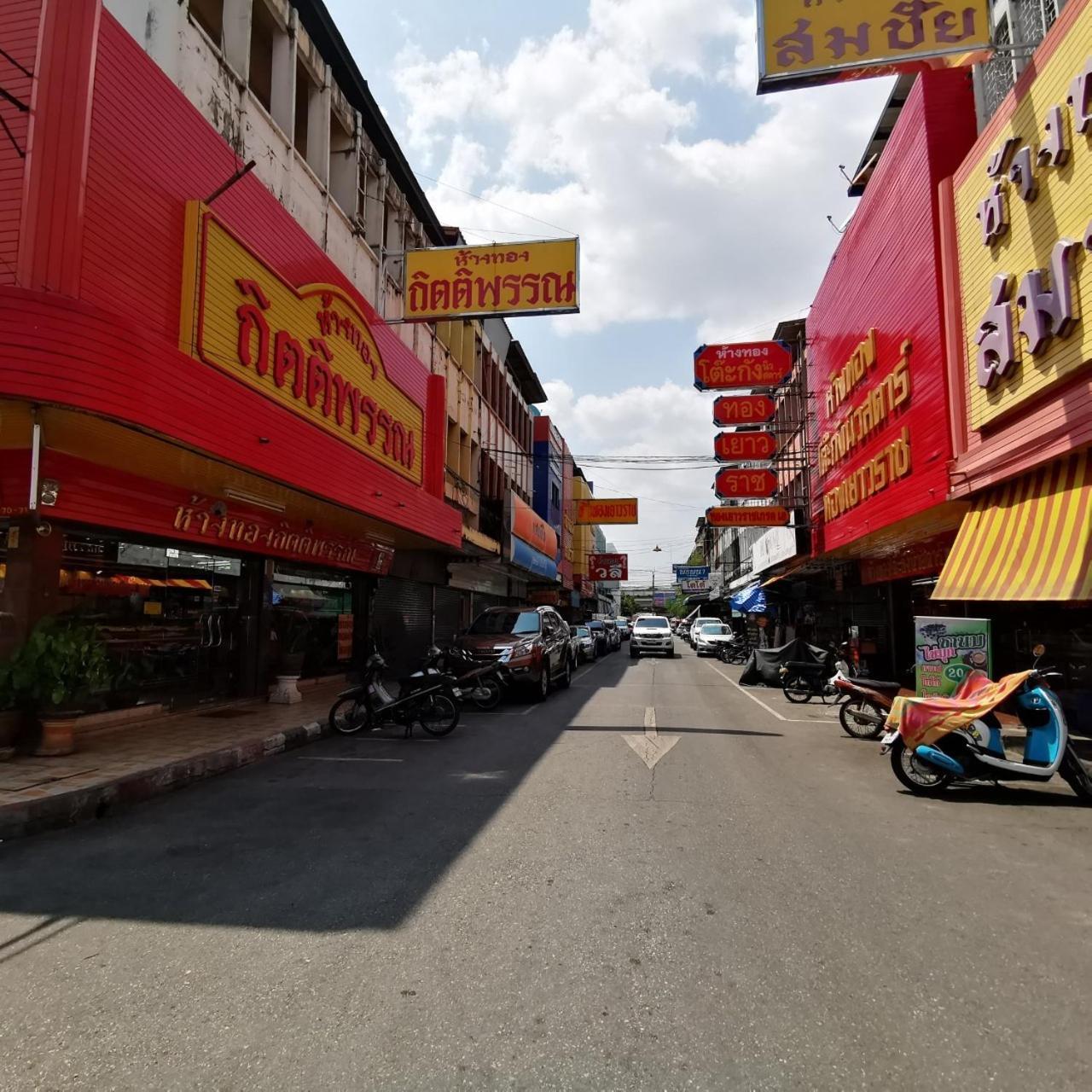 D​ Luck​ Hostel Kanchanaburi Exterior photo